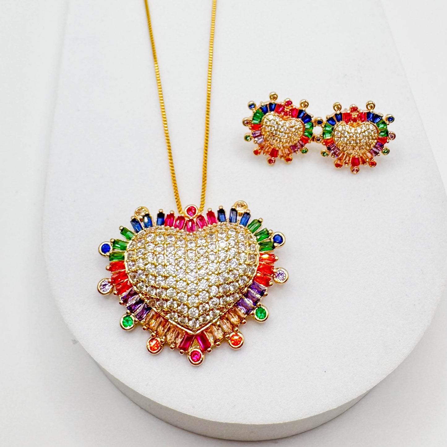 Conjunto de corações coloridos | Duplo banho de ouro 18K