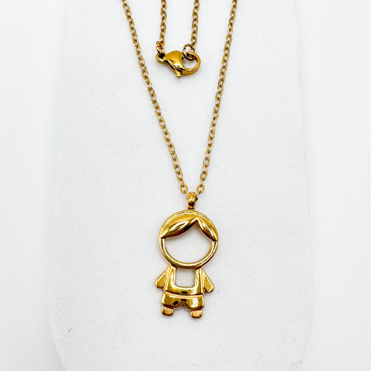 1 COLAR COM PINGENTE MENINO | Banhado a Ouro 18K
