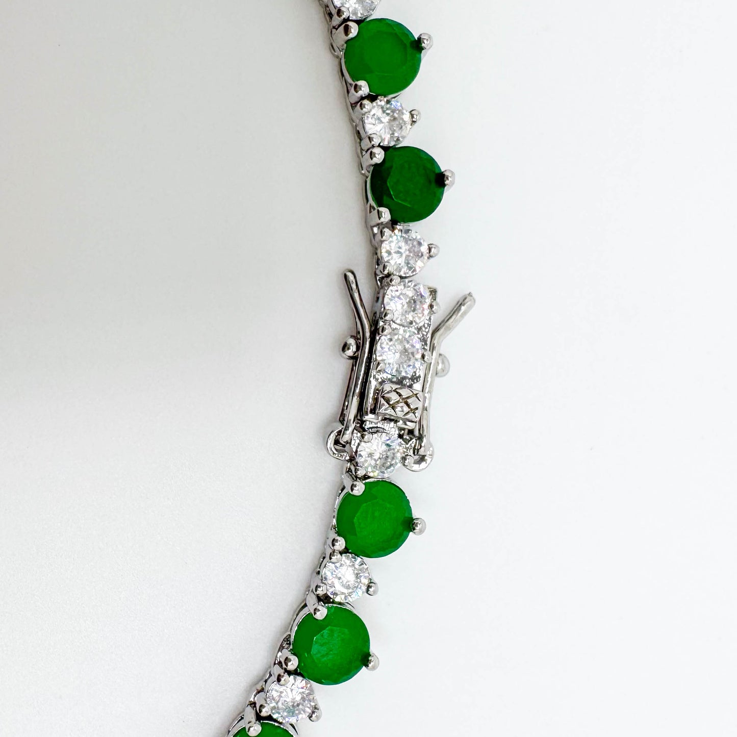 RIVIERA EMERALD ZIRC CHOKER NECKLACE. 4MM